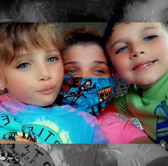 Meet your Posher, Crystal - Picture 1 of 1